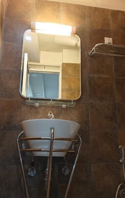 2 BHK + Pooja Room,Extra Room,Basement Apartment For Rent in DLF Phase V