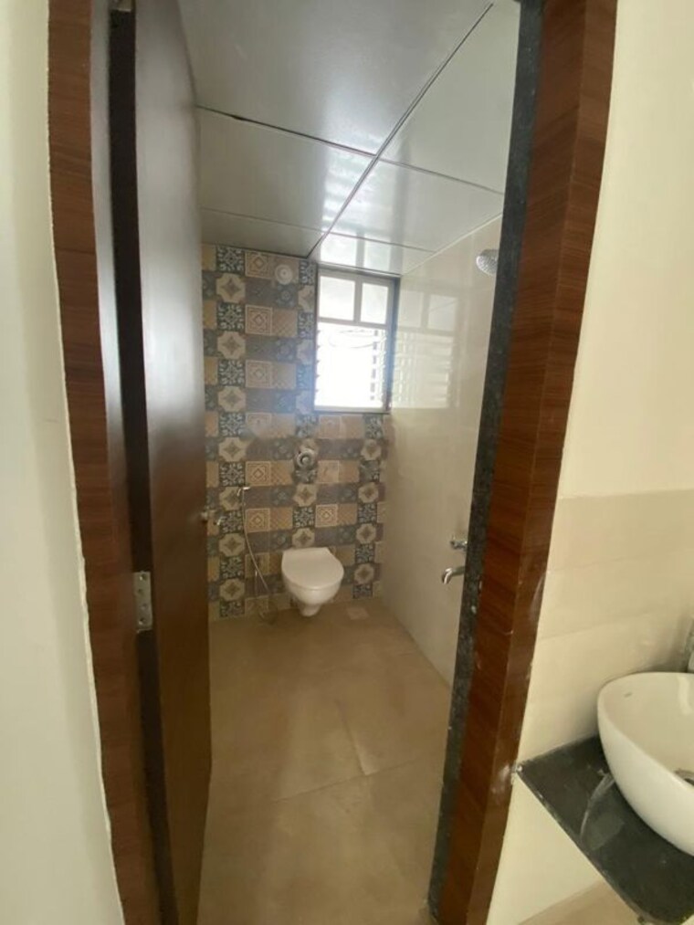 Bathroom, saheel-itrend-life-3 2 Bedroom 1014 Sq.Ft. Apartment In Wakad Pune 10401420