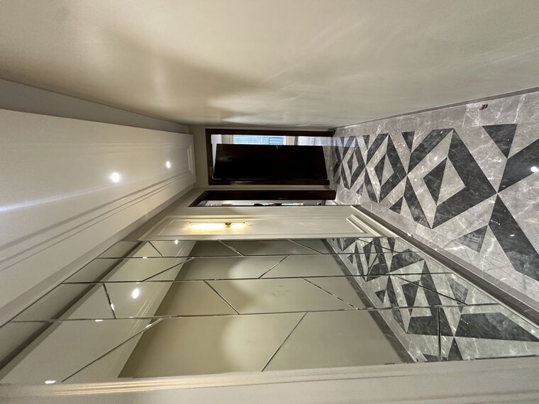 undefined, new rajinder nagar 3 Bedroom 200 Sq.Yd. Builder Floor In New Rajinder Nagar Delhi 10401407