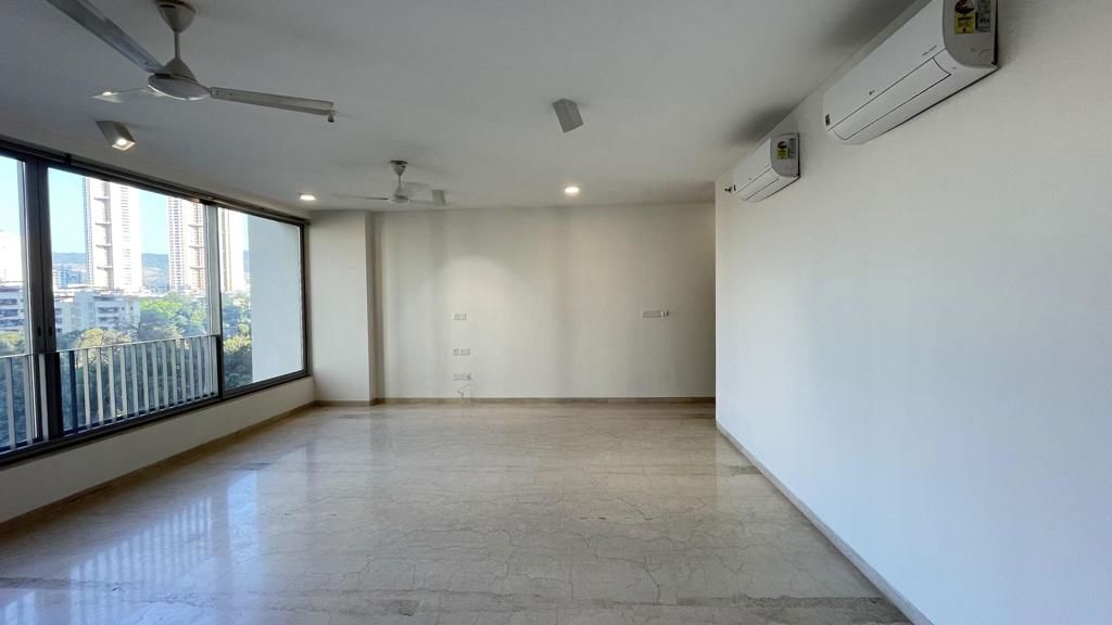 3 BHK + Store Room Apartment For Sale in Oberoi Realty Esquire