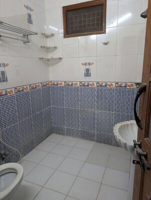 Bathroom in 2 BHK Apartment at Dlf Phase V – for Rent