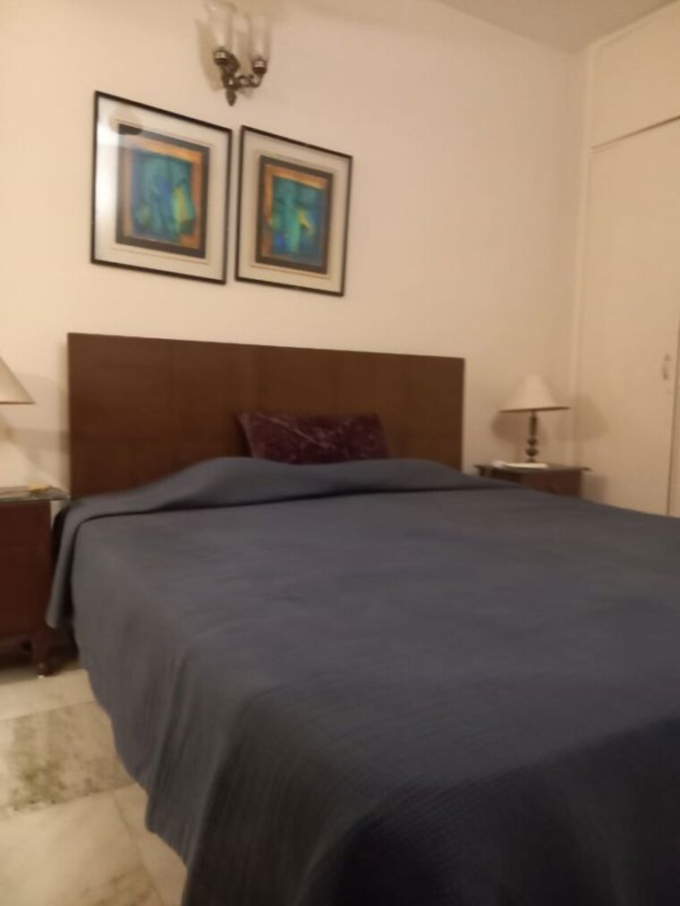 Bedroom, sector 57 3 Bedroom 219 Sq.Yd. Builder Floor In Sector 57 Gurgaon 10401505