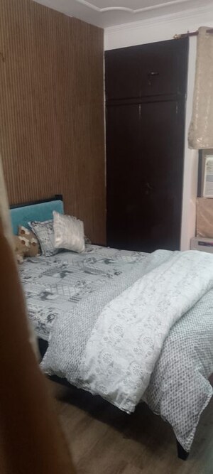 Bedroom in 2.5 BHK Builder Floor at Spring Field Colony – for Sale