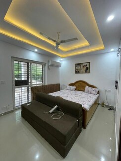 3 BHK + Pooja Room Builder Floor For Sale in BPTP Park 81