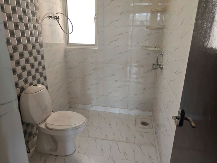 Bathroom, aig-park-avenue 2 Bedroom 935 Sq.Ft. Apartment In Sector 4 Greater Noida Greater Noida 10401531