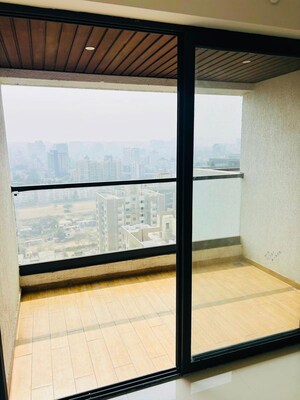 Room in 3 BHK Apartment at Majestique Signature Towers, Balewadi – for Rent