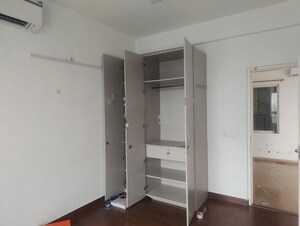 Building Lobby in 3 BHK Apartment at Mapsko Mount Ville, Sector 79 – for Rent