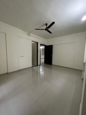 Room in 2 BHK Apartment at Dream Metropark County, Balewadi – for Rent