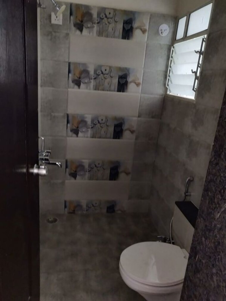 Bathroom, kothrud Pg For Boys & Girls In Kothrud 10401589