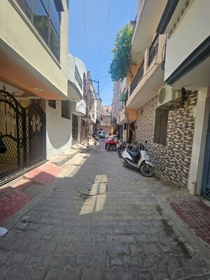  Plot – Nearby View at Dayanand Colony - for Sale