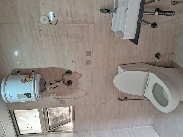 Bathroom, m-r-platinum-321 2.5 Bedroom 1170 Sq.Ft. Apartment In Raj Nagar Extension Ghaziabad 10401648
