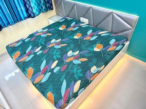 Bedroom in 2 BHK Apartment at Lalani Grandeur, Goregaon East – for Sale