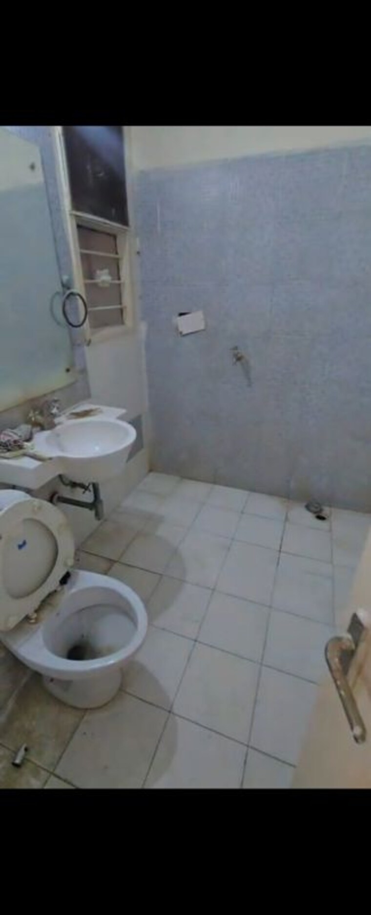 Bathroom, eldeco-green-meadows 3 Bedroom 1330 Sq.Ft. Apartment In Pi Greater Noida Greater Noida 10401684