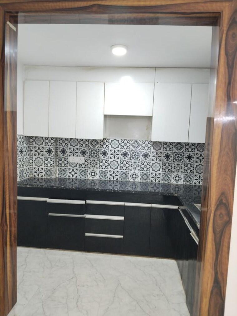 Kitchen, panchsheel vihar 3 Bedroom 1150 Sq.Ft. Apartment In Panchsheel Vihar Delhi 9654417