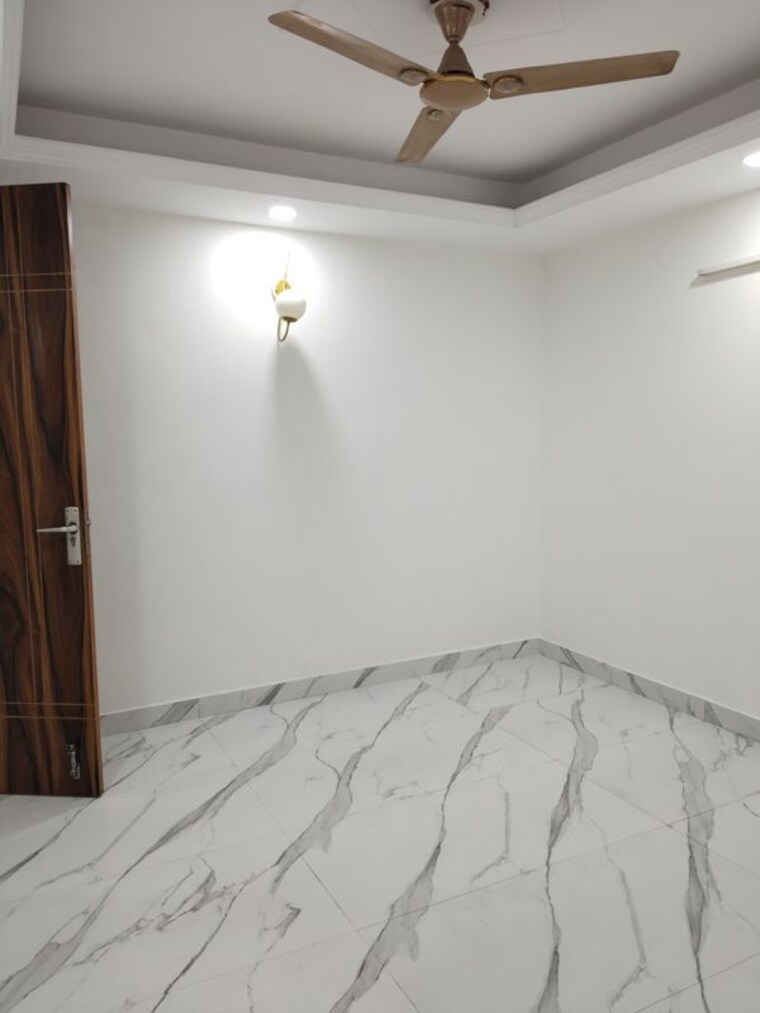Room, panchsheel vihar 3 Bedroom 1150 Sq.Ft. Apartment In Panchsheel Vihar Delhi 9654417