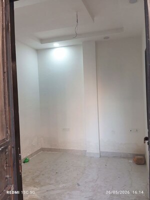 Room in 2 BHK Builder Floor at Rohini Sector 25 – for Rent