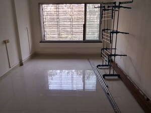 Room in 1 BHK Apartment at Andheri West – for Rent