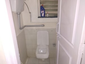 Bathroom in 1 BHK Apartment at Andheri West – for Rent