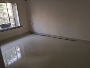 Room in 1 BHK Apartment at Andheri West – for Rent