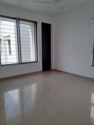 Room in 2 BHK Apartment at Teerth Towers, Baner – for Sale