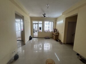 2 BHK Apartment For Rent in Jaypee Kensington Park Apartments, Sector 133