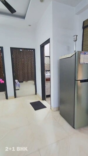 Team Area in 2.5 BHK Builder Floor at Ansal Plaza Sector-23, Sector 23 – for Rent