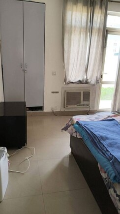 3.5 BHK + Servant Room Apartment For Rent in Bestech Park View City 1