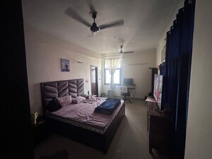 Bedroom in 3.5 BHK Apartment at Bestech Park View City 1, Sector 48 – for Rent