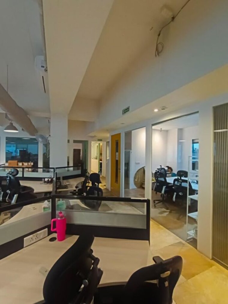 Team Area, marathon-futurex Commercial Office Space 800 Sq.Ft. In Lower Parel Mumbai 10401915