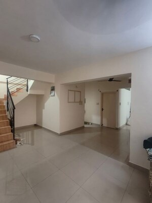 Room in 3 BHK Apartment at Vidyaranyapura – for Rent