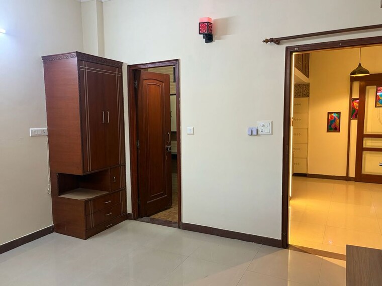 Room, ansal-plaza-sector-23 3 Bedroom 1900 Sq.Ft. Builder Floor In Sector 23 Gurgaon 10401840