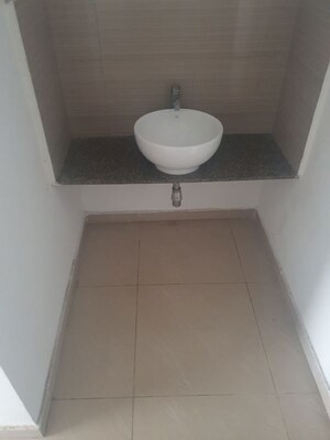 Bathroom in 2 BHK Apartment at Amanora Future Towers, Hadapsar – for Sale