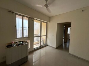 Room in 2 BHK Apartment at Jaypee Green Kosmos Phase II, Sector 134 – for Rent
