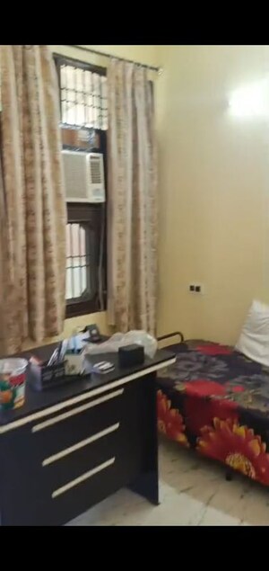 Bedroom in 2 BHK Independent House at Sector 16 – for Rent