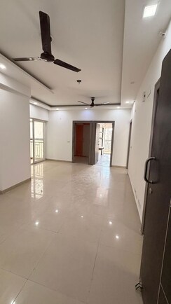 2.5 BHK + Study Room Apartment For Sale in Mahagun My Woods