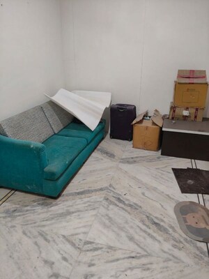 Living Room in 1 BHK Builder Floor at Palam Vihar – for Rent