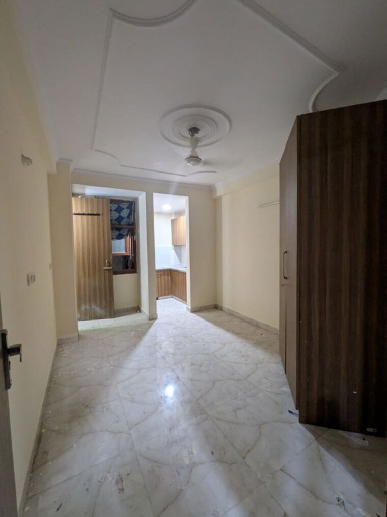 Room, neb sarai 3 Bedroom 450 Sq.Ft. Builder Floor In Neb Sarai Delhi 10402034