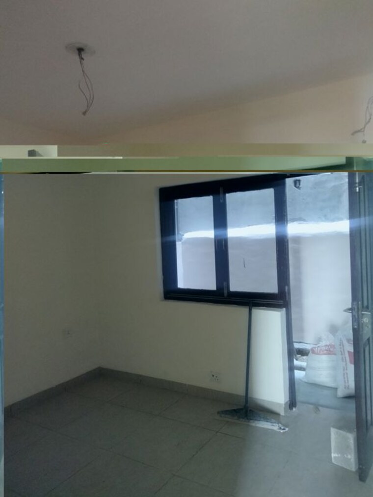 Room, wave-floors 2 Bedroom 940 Sq.Ft. Builder Floor In Mahurali Ghaziabad 10402033