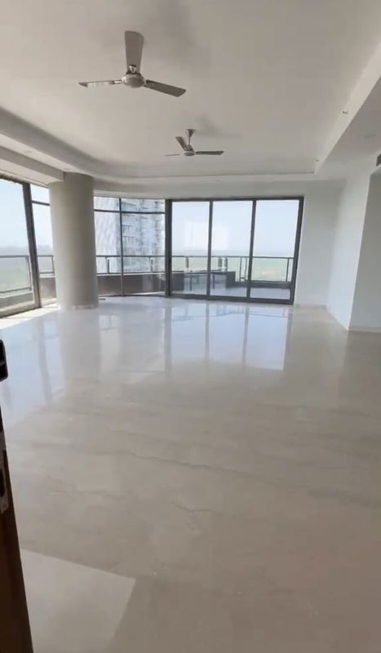 Living Room, paras-quartier-the-iconic-tower 4 Bedroom 6000 Sq.Ft. Apartment In Gwal Pahari Gurgaon 10402031