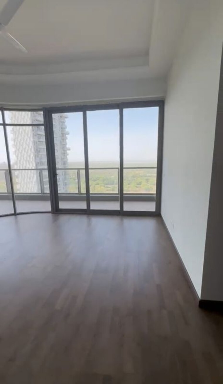 Room, paras-quartier-the-iconic-tower 4 Bedroom 6000 Sq.Ft. Apartment In Gwal Pahari Gurgaon 10402031