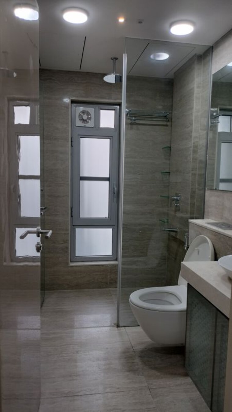Bathroom, oberoi-realty-esquire 3 Bedroom 1367 Sq.Ft. Apartment In Goregaon East Mumbai 10402055