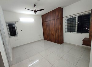 Room in 2 BHK Apartment at Prestige High Fields, Gachibowli – for Rent