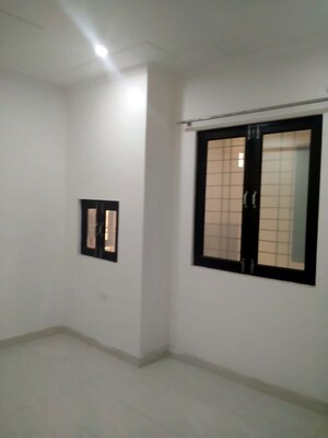 Room in 2 BHK Builder Floor at Green Avenue, Sector 89 – for Rent