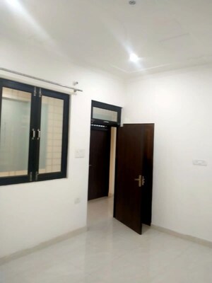 Room in 2 BHK Builder Floor at Green Avenue, Sector 89 – for Rent