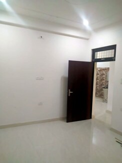2 BHK + Pooja Room Builder Floor For Rent in Green Avenue