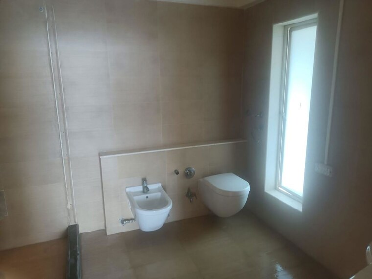 Bathroom, worli-residency 3 Bedroom 2340 Sq.Ft. Apartment In Worli Mumbai 10402080