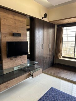 2 BHK + Store Room Apartment For Rent in Malabar Hill