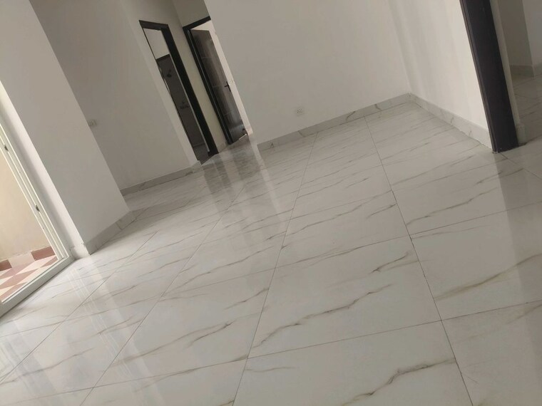 Room, casa-woodstock 3 Bedroom 1333 Sq.Ft. Apartment In Sector 16c Greater Noida Greater Noida 10402085