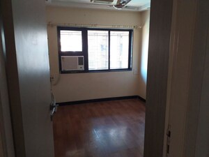 Room in 3 BHK Apartment at Indradarshan II, Oshiwara – for Rent