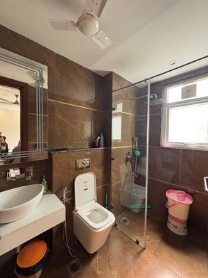 Bathroom in 4 BHK Builder Floor at Kohli One Malibu Town, Sector 47 – for Rent